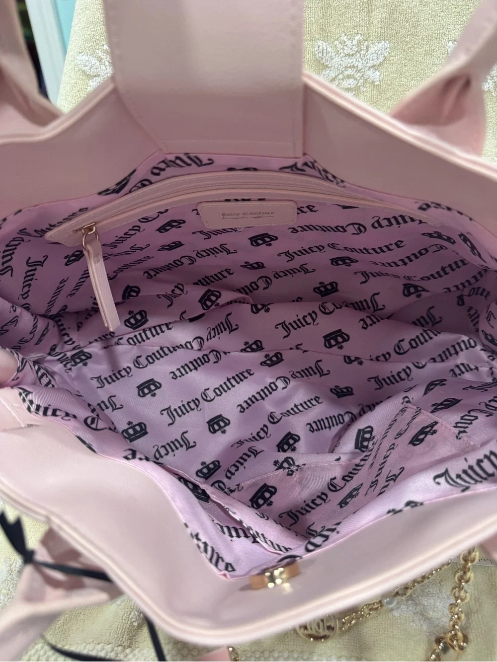 Juicy couture Pale Pink Tote with Gold Chain Accent. —NWT
